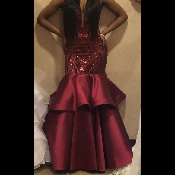 Mermaid Gown With Tiered Skirt - Picture 12 of 12